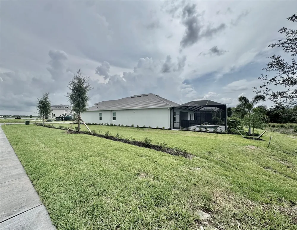 19227 SCALLOP LOOP Lakewood Ranch, FL 34211