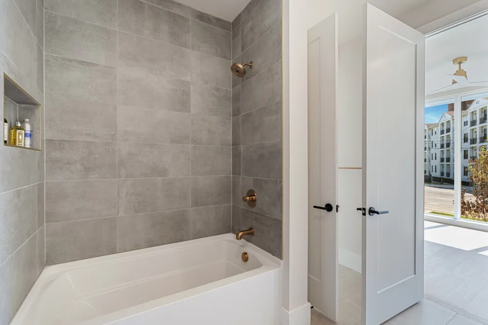 321 31st Ave #111 Nashville, TN 37203