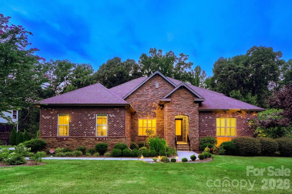 8701 Whitehawk Hill Road Waxhaw, NC 28173