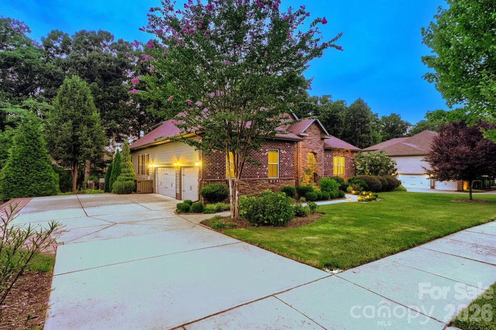 8701 Whitehawk Hill Road Waxhaw, NC 28173