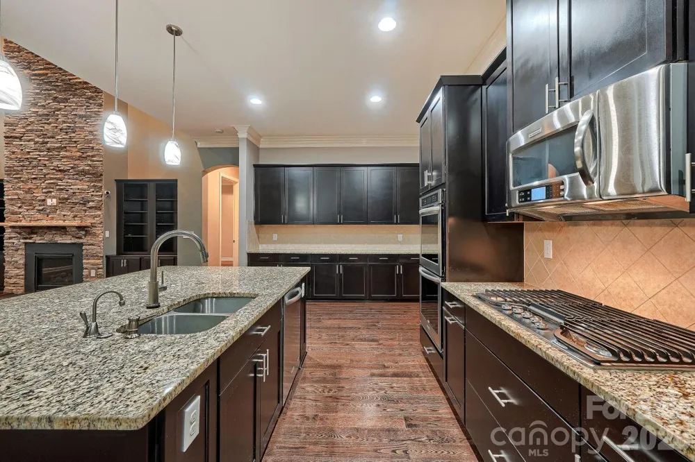 8701 Whitehawk Hill Road Waxhaw, NC 28173