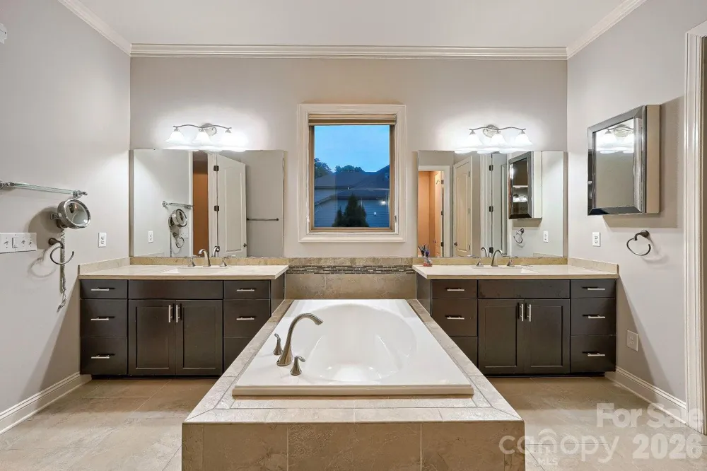 8701 Whitehawk Hill Road Waxhaw, NC 28173