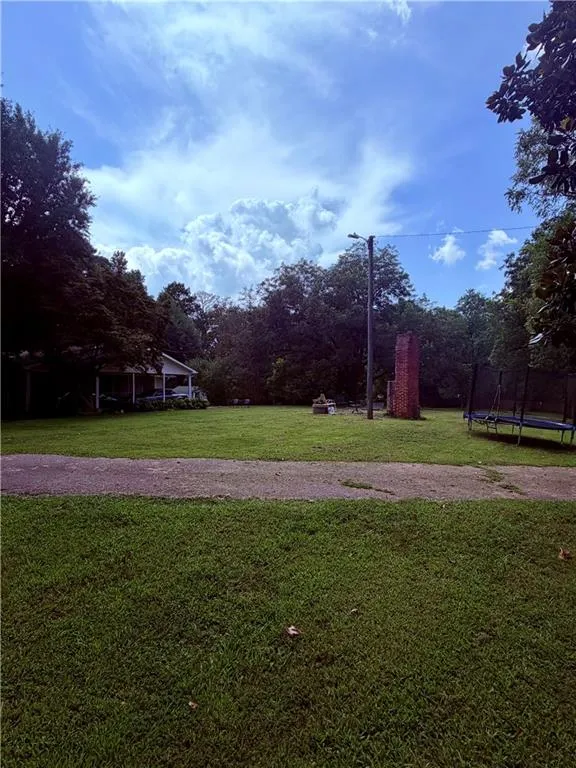 7447 Old Cornelia Highway Alto, GA 30510