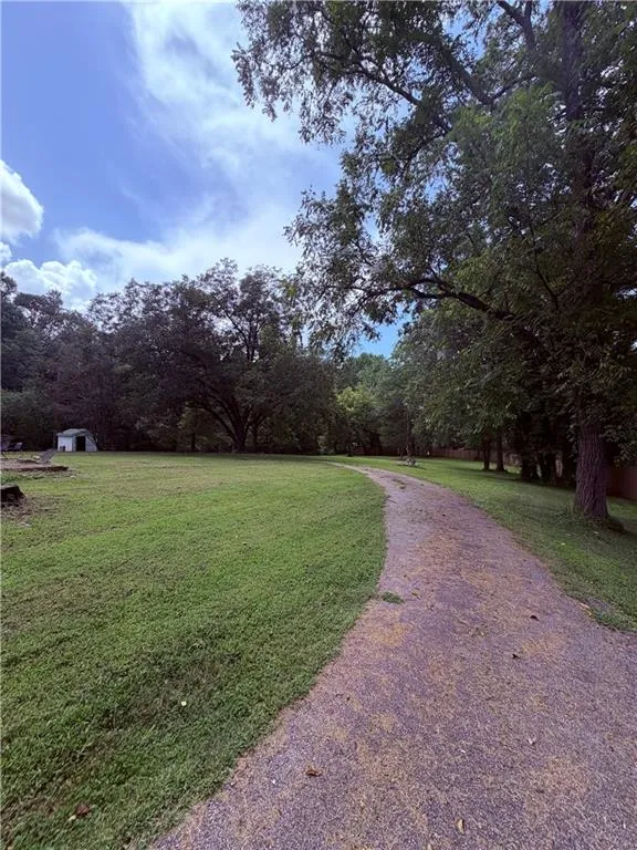 7447 Old Cornelia Highway Alto, GA 30510