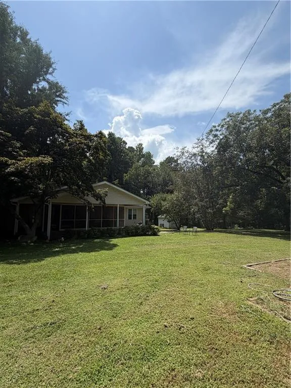 7447 Old Cornelia Highway Alto, GA 30510