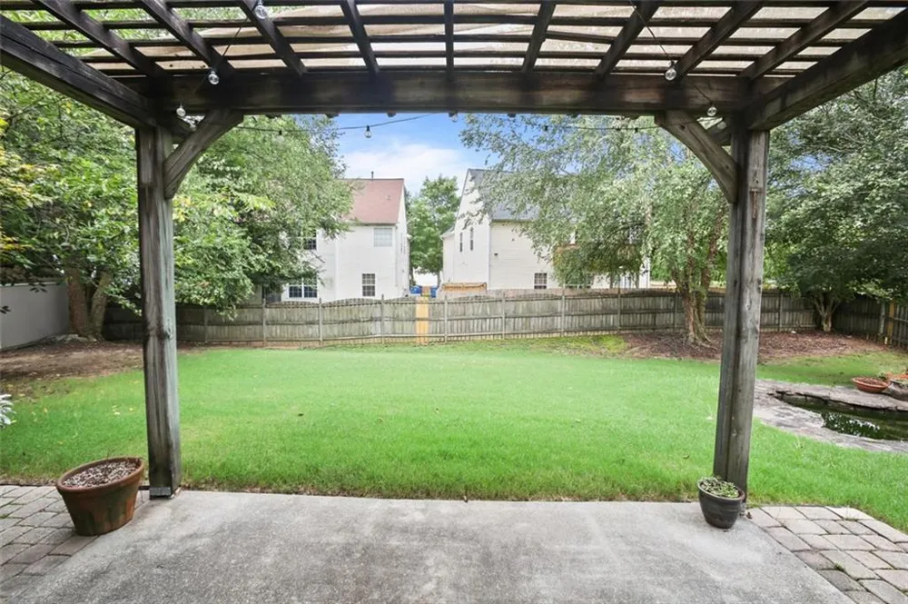 2643 WHISPERING PINES DRIVE Grayson, GA 30017