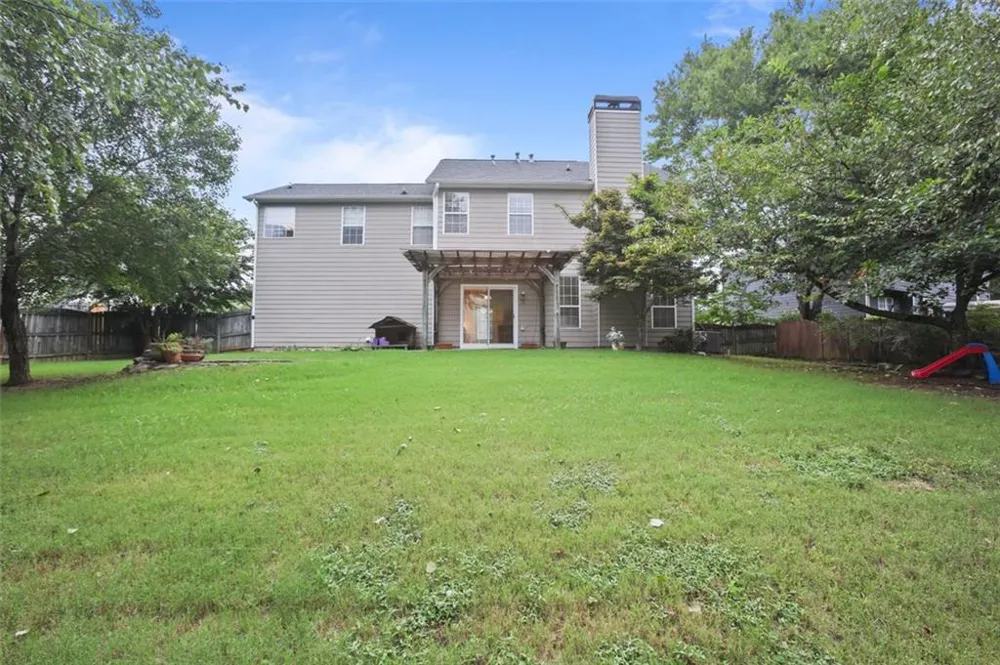2643 WHISPERING PINES DRIVE Grayson, GA 30017