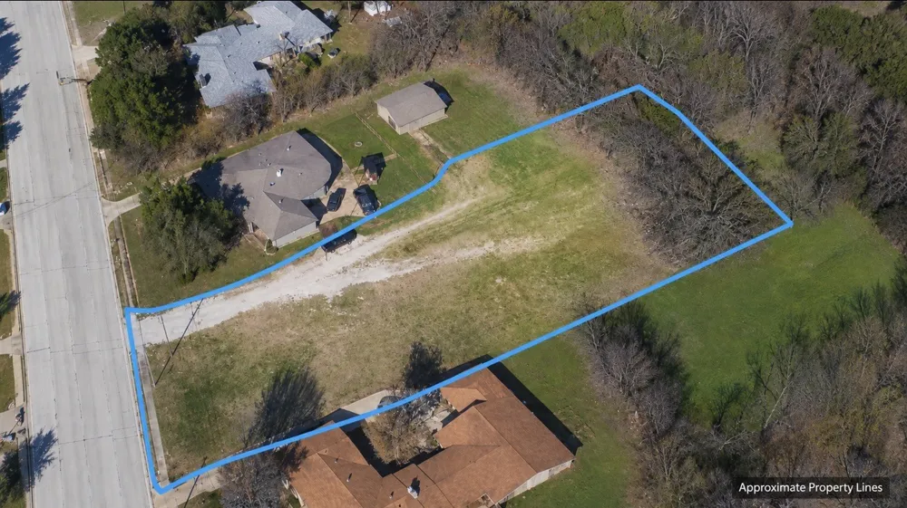 7718 S Lancaster Road Dallas, TX 75241