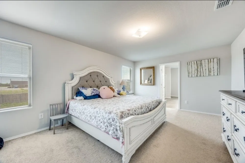 926 Hurstwood Drive Van Alstyne, TX 75495