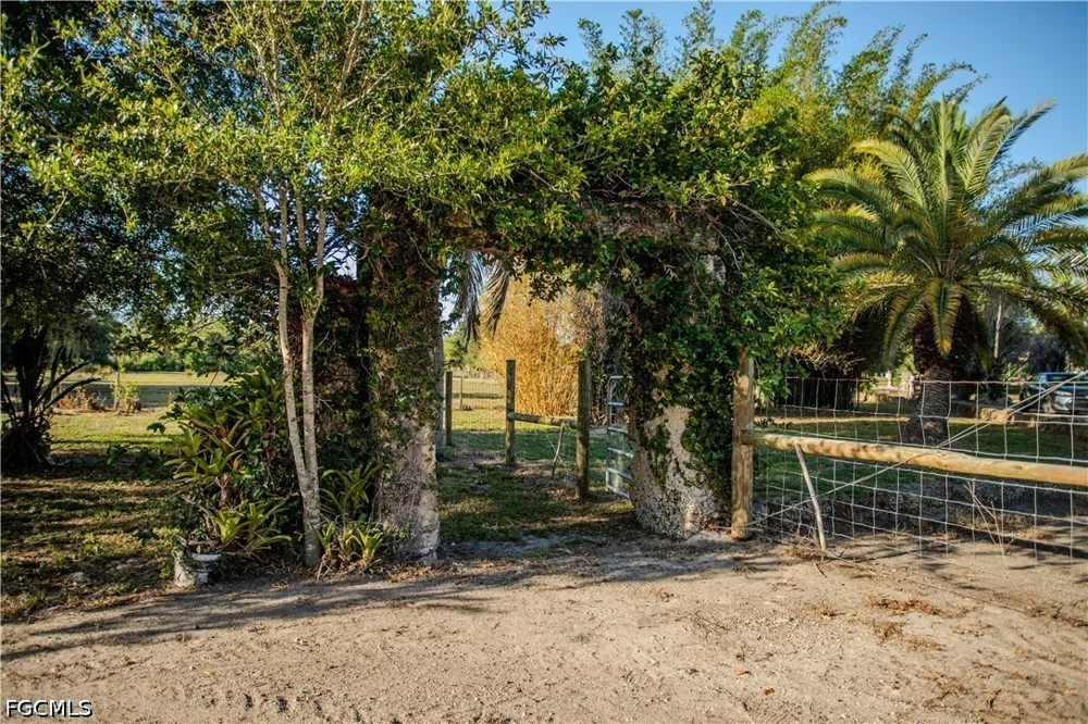 Packinghouse Road Alva, FL 33920