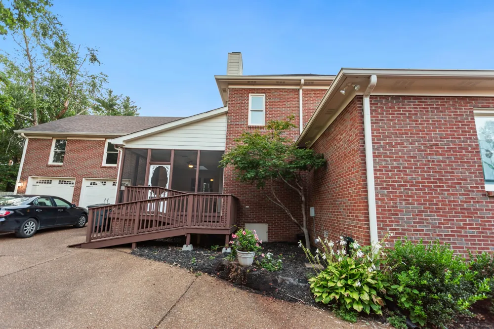 113 Doral Ln Hendersonville, TN 37075