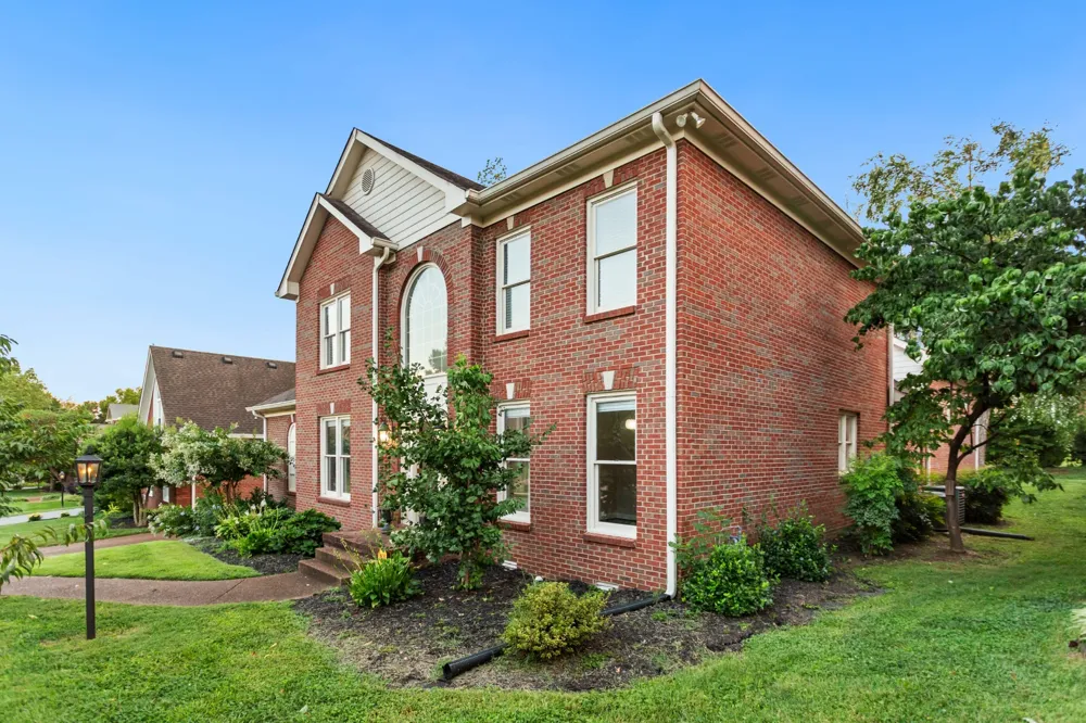 113 Doral Ln Hendersonville, TN 37075