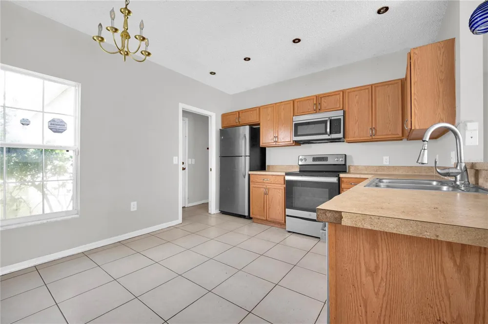 433 LAKEVIEW ROAD Poinciana, FL 34759