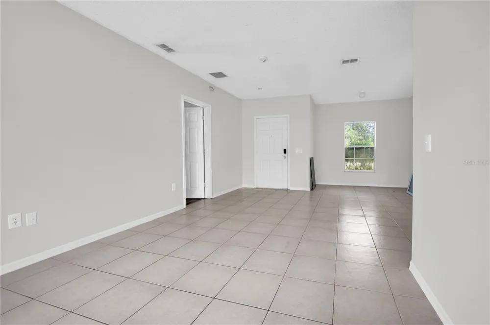 433 LAKEVIEW ROAD Poinciana, FL 34759