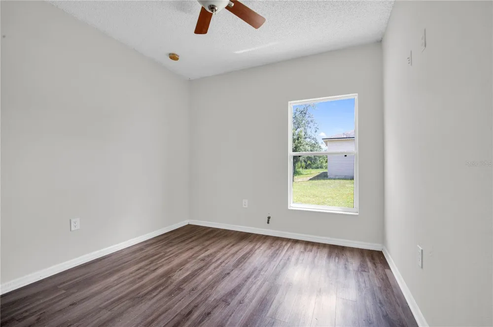 433 LAKEVIEW ROAD Poinciana, FL 34759