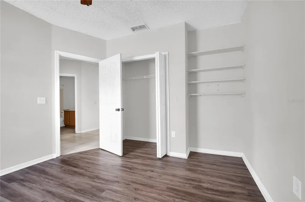 433 LAKEVIEW ROAD Poinciana, FL 34759