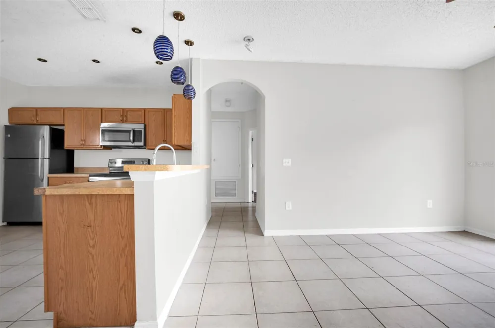433 LAKEVIEW ROAD Poinciana, FL 34759