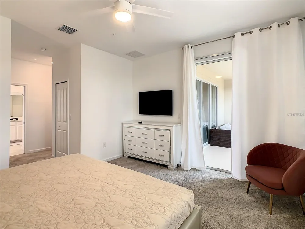 1041 SPLASH SHOT PLACE #1041 Davenport, FL 33896