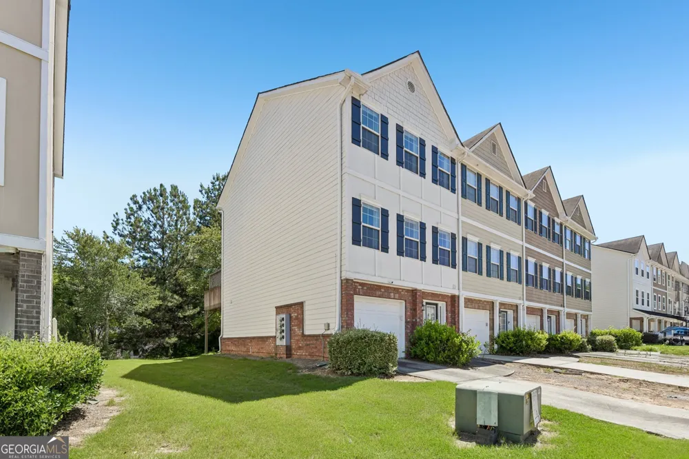 6383 Redan SQ Lithonia, GA 30058