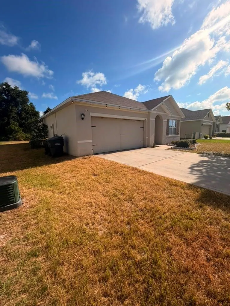 948 SUMMER GLEN DRIVE Winter Haven, FL 33880