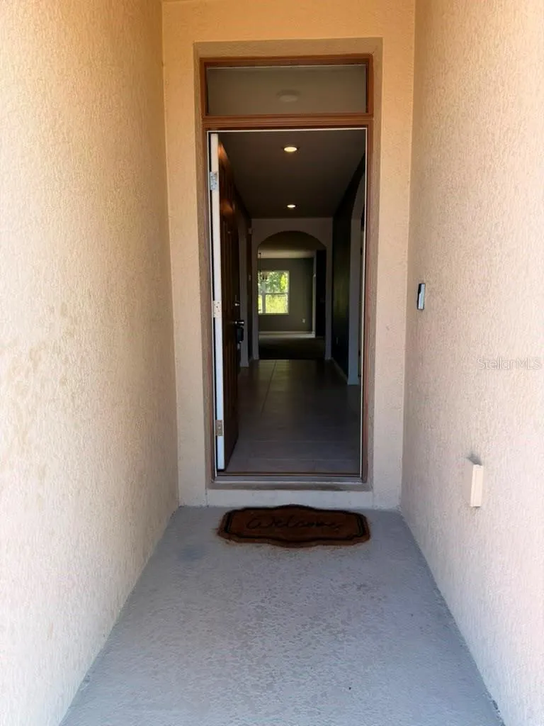 948 SUMMER GLEN DRIVE Winter Haven, FL 33880