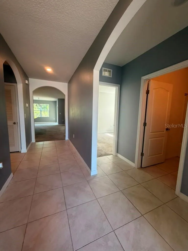 948 SUMMER GLEN DRIVE Winter Haven, FL 33880