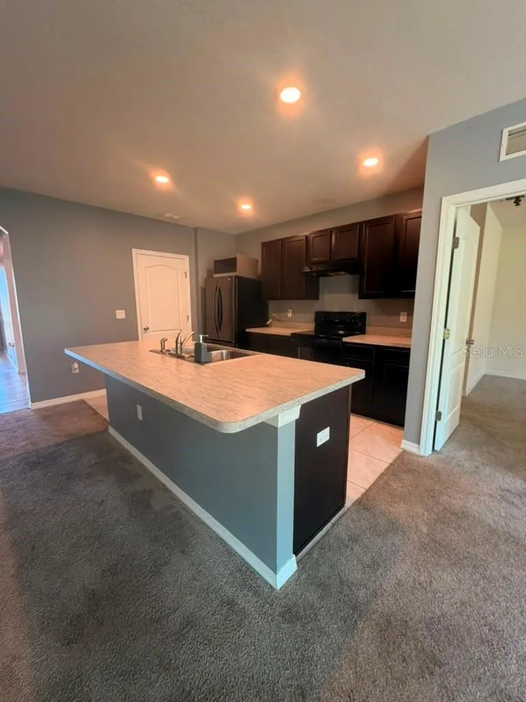 948 SUMMER GLEN DRIVE Winter Haven, FL 33880
