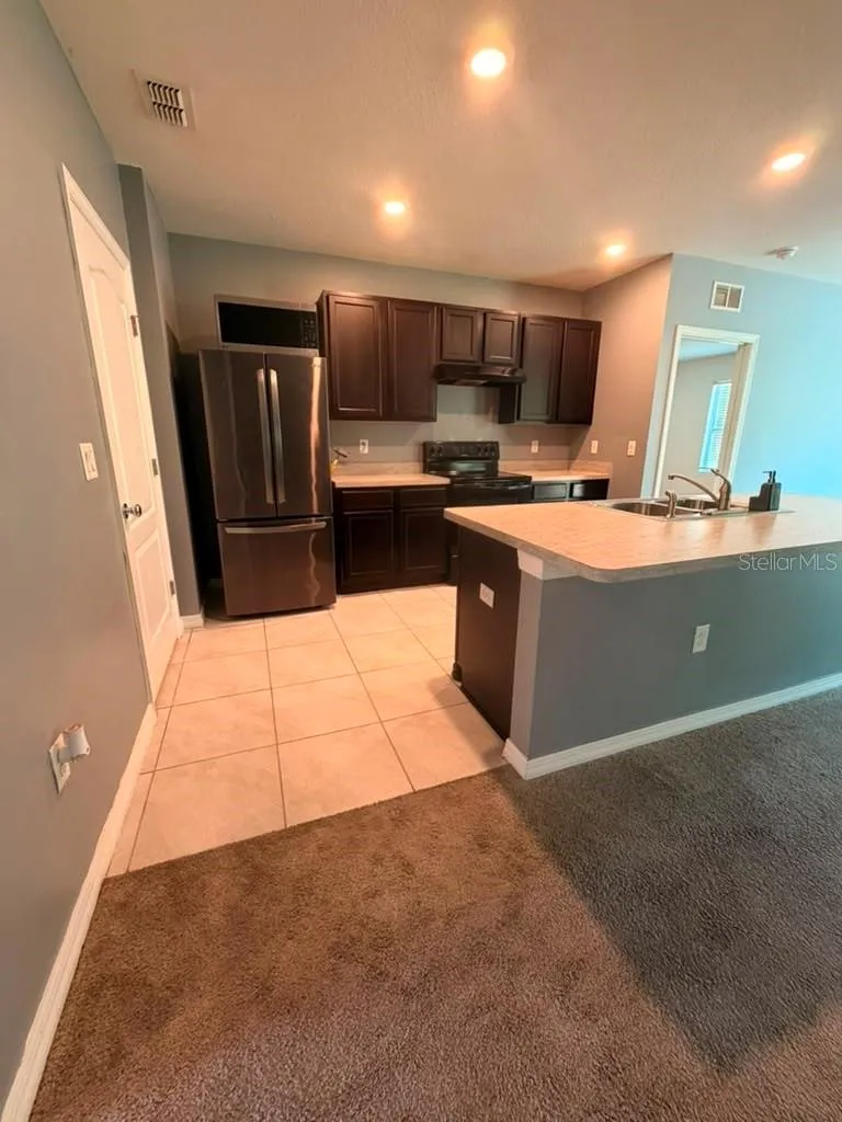 948 SUMMER GLEN DRIVE Winter Haven, FL 33880
