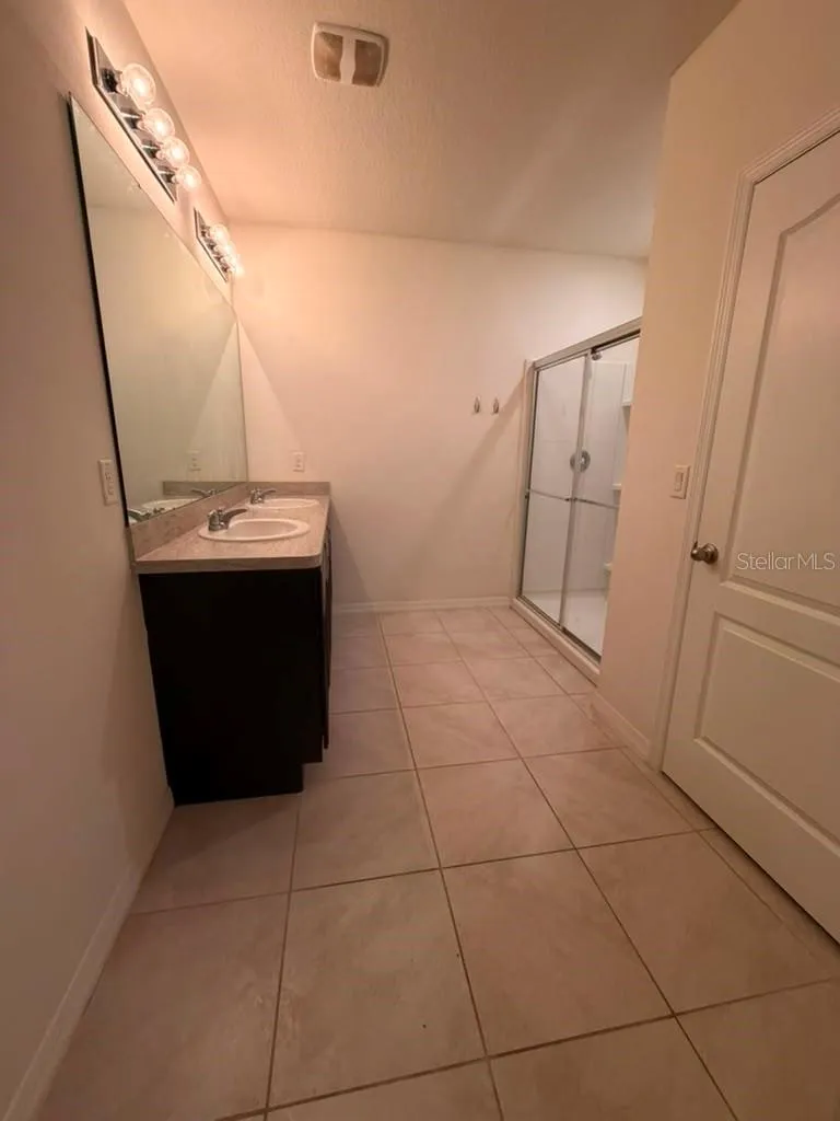 948 SUMMER GLEN DRIVE Winter Haven, FL 33880