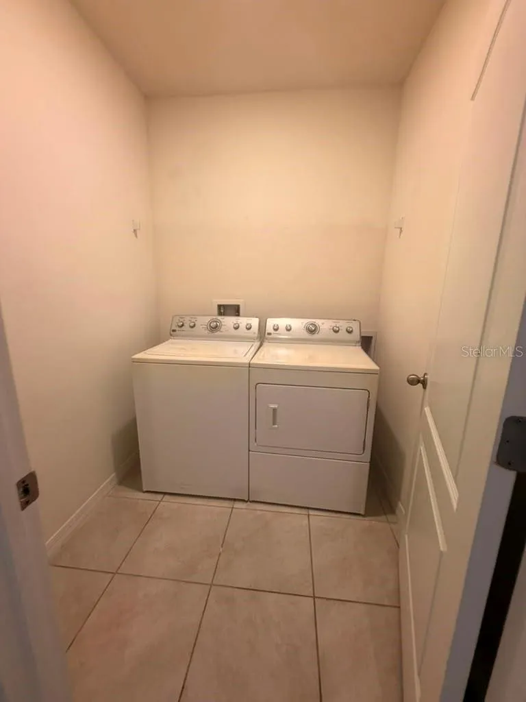 948 SUMMER GLEN DRIVE Winter Haven, FL 33880