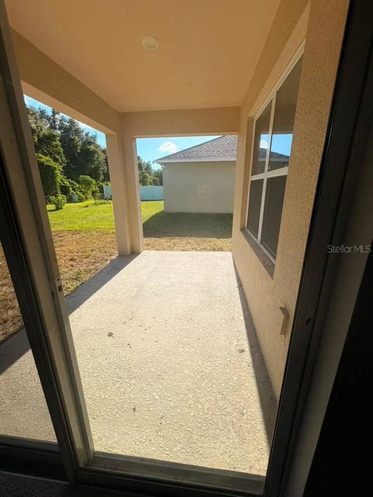 948 SUMMER GLEN DRIVE Winter Haven, FL 33880