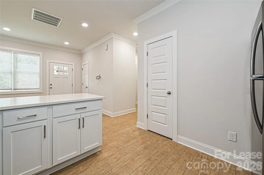 1714 Club Road Charlotte, NC 28205