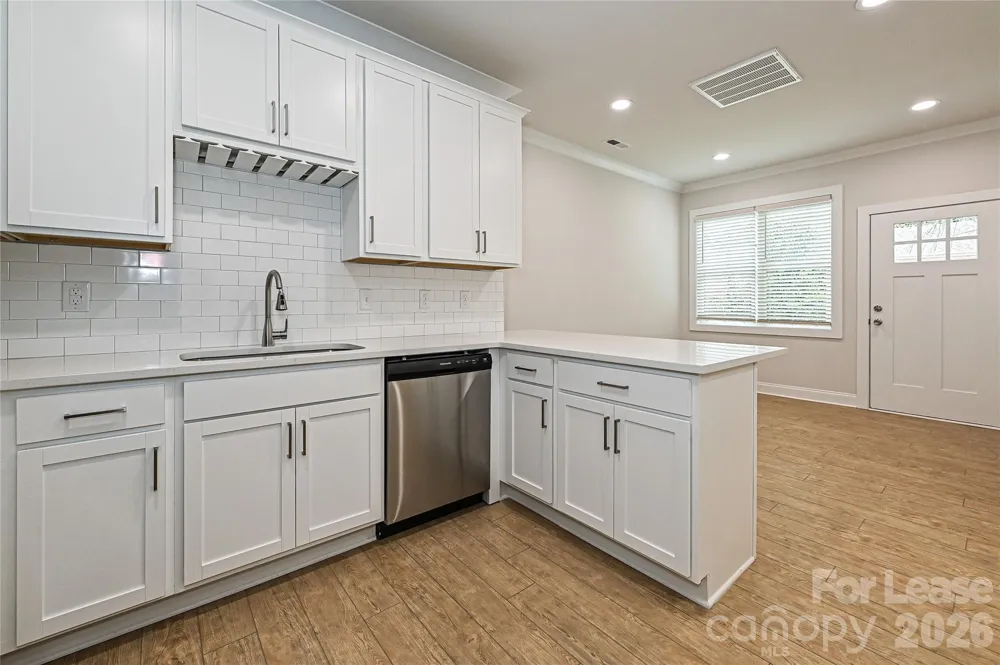 1714 Club Road Charlotte, NC 28205