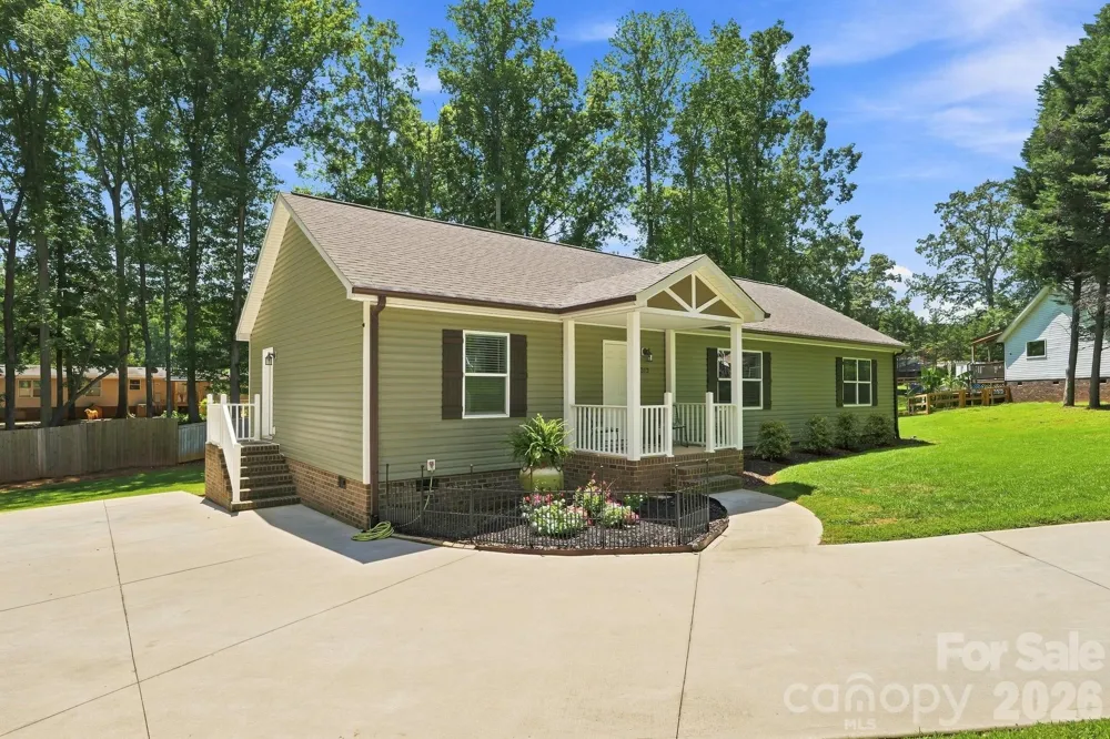 312 Sailwinds Road Mooresville, NC 28115