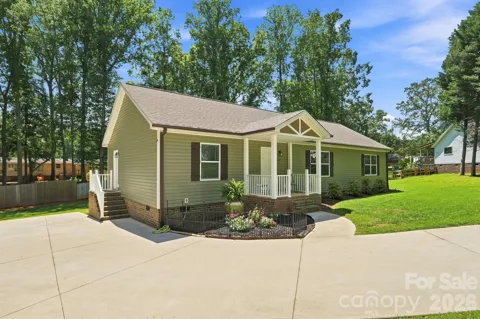 312 Sailwinds Road