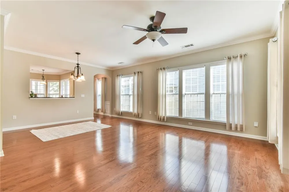 6136 Longleaf Drive Hoschton, GA 30548