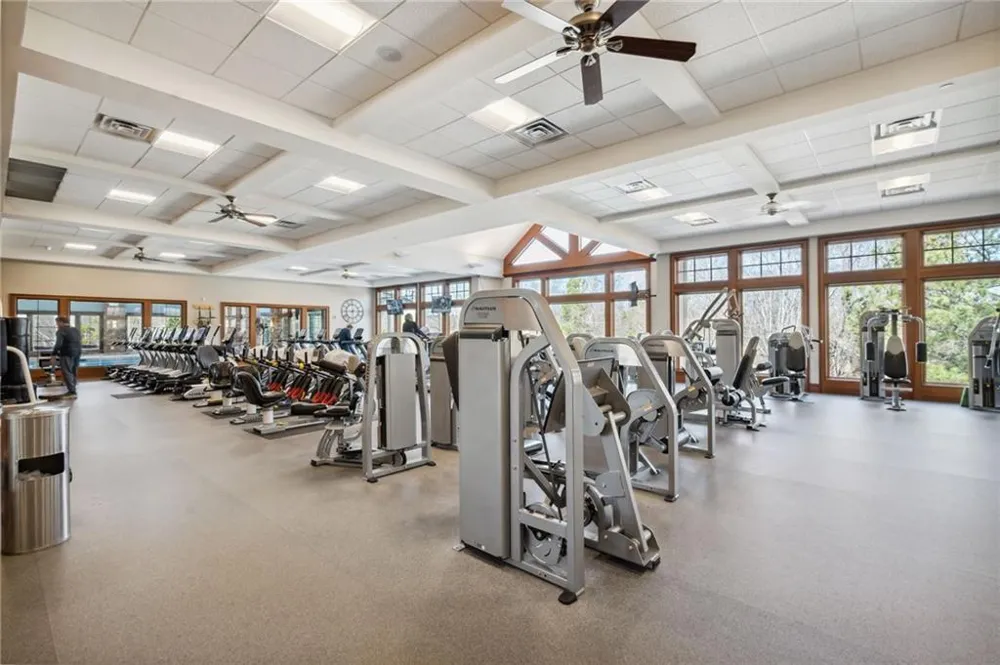 6136 Longleaf Drive Hoschton, GA 30548