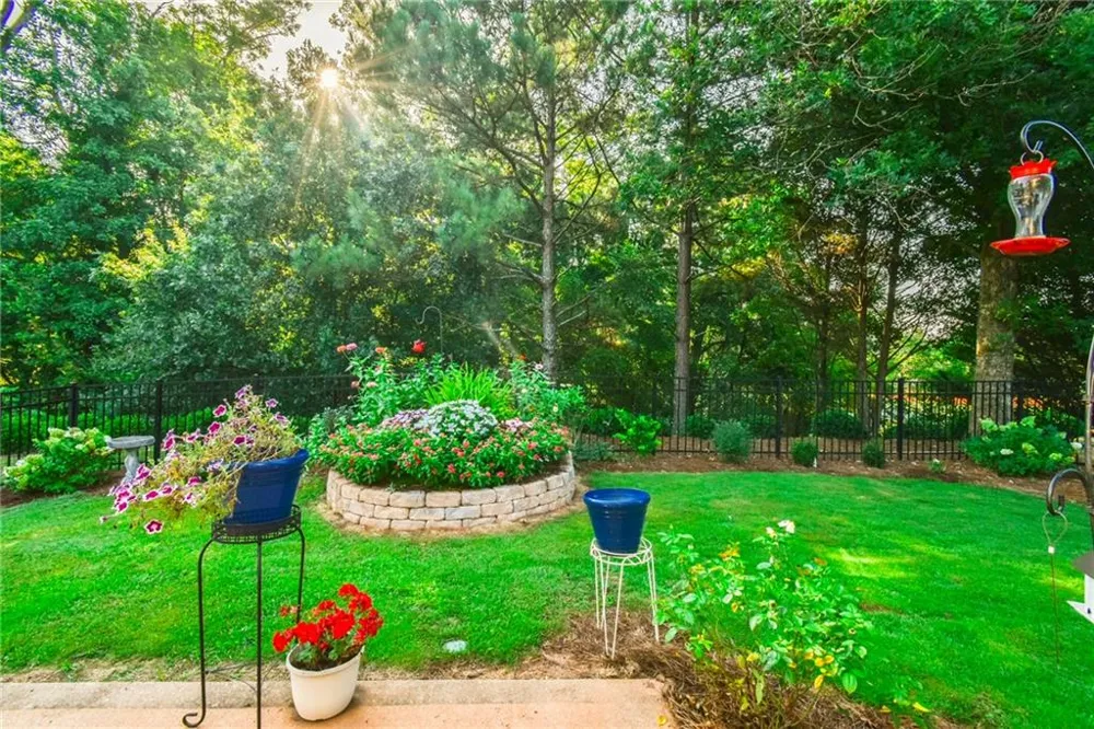 6136 Longleaf Drive Hoschton, GA 30548