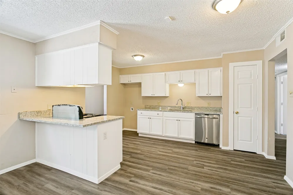 3008 Highgate Lane Bedford, TX 76021