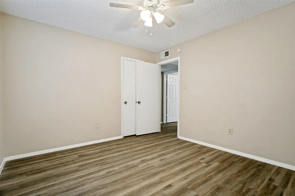3008 Highgate Lane Bedford, TX 76021