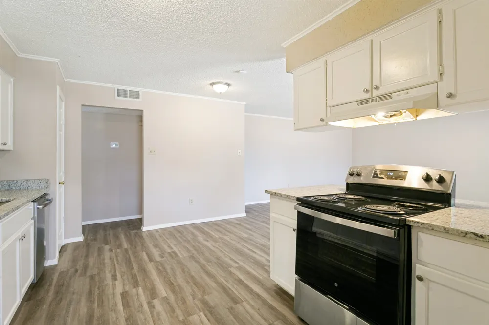 3008 Highgate Lane Bedford, TX 76021