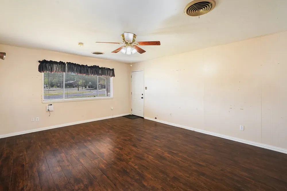 600 E Liberty Street Pilot Point, TX 76258