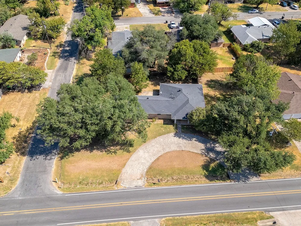 600 E Liberty Street Pilot Point, TX 76258