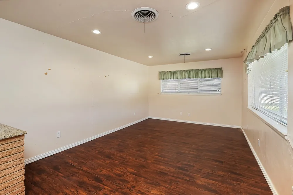 600 E Liberty Street Pilot Point, TX 76258