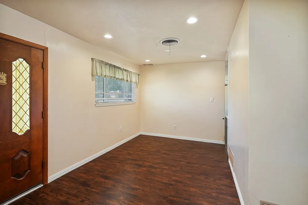600 E Liberty Street Pilot Point, TX 76258