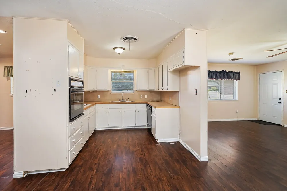 600 E Liberty Street Pilot Point, TX 76258
