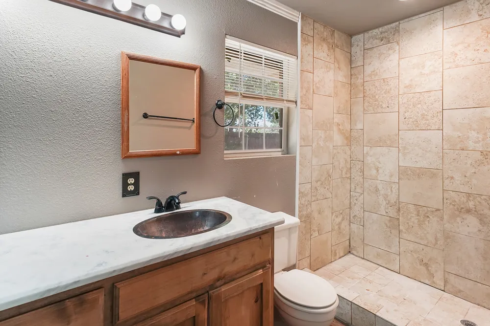 600 E Liberty Street Pilot Point, TX 76258
