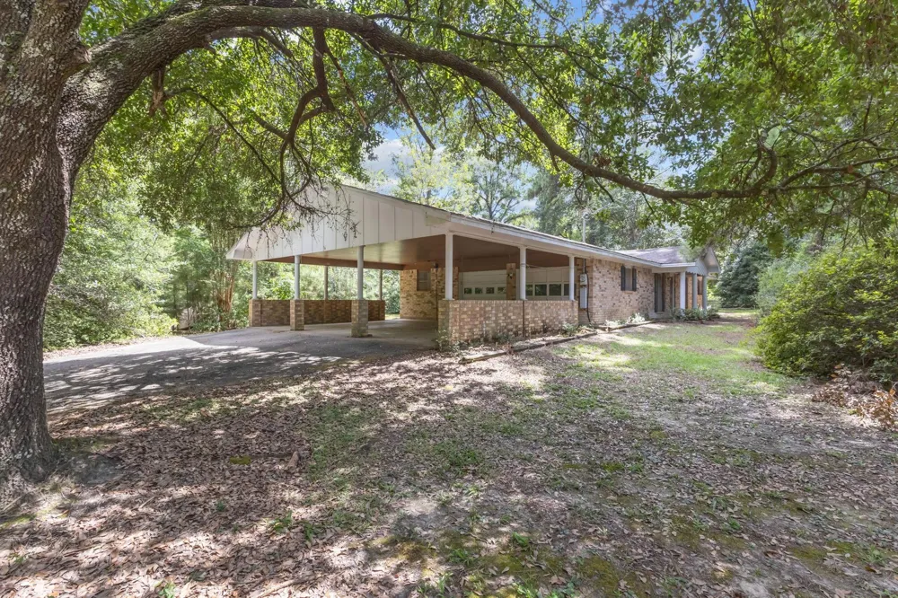 506 County Road 4580 S Spurger, TX 77660