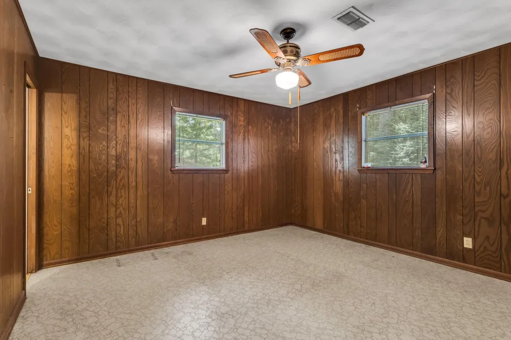 506 County Road 4580 S Spurger, TX 77660