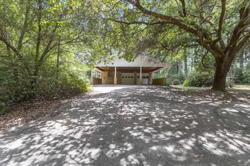 506 County Road 4580 S Spurger, TX 77660